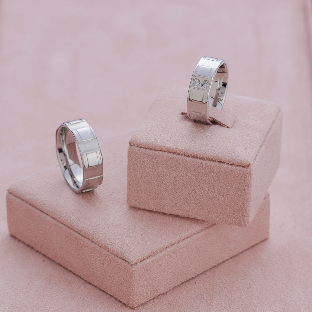 Aliança de Aço Fancy 7mm com 2 Zircônias - foto 3