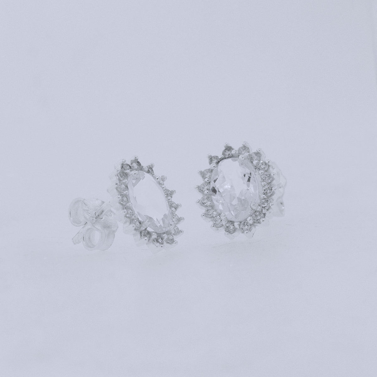 Brinco de Prata Coleção Queens Oval Cristal 5x7mm e Zircônias Brancas