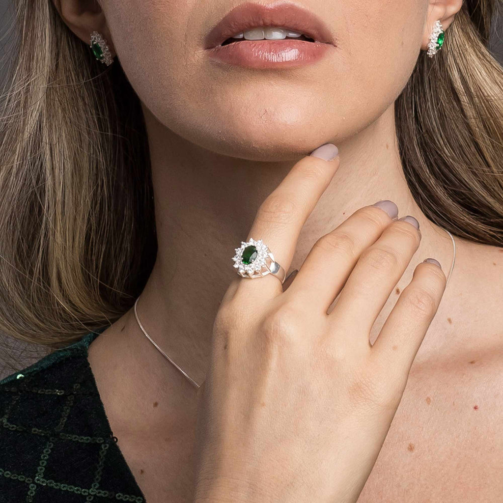 Anel de Prata Coleção Queens Oval Cristal Safira Esmeralda 6x8mm e Zircônias Brancas - foto 5