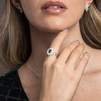 Anel de Prata Coleção Queens Oval Cristal Safira Esmeralda 6x8mm e Zircônias Brancas - foto 5