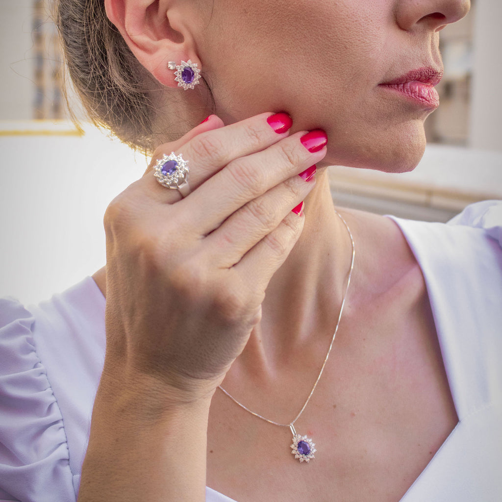Anel de Prata Coleção Queens Oval Cristal Tanzanita 6x8mm e Zircônias Brancas - foto 2