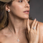 Anel de Prata Coleção Queens Oval Cristal 6x8mm e Zircônias Brancas - foto 4