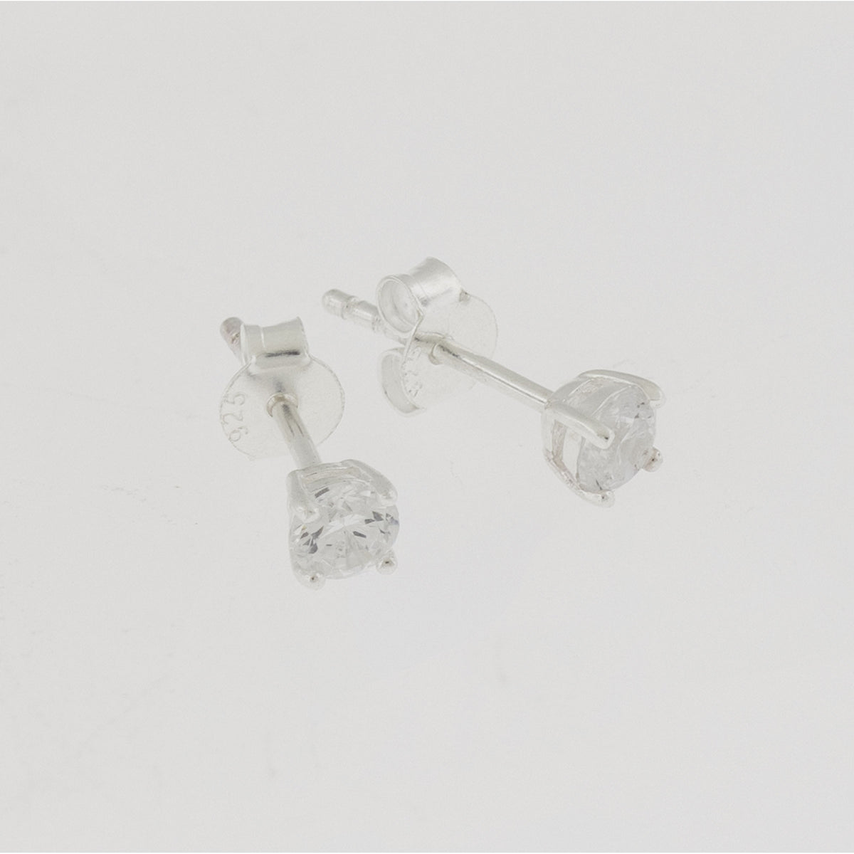 Brinco de Prata Ponto de Luz Redondo Zircônia 4mm