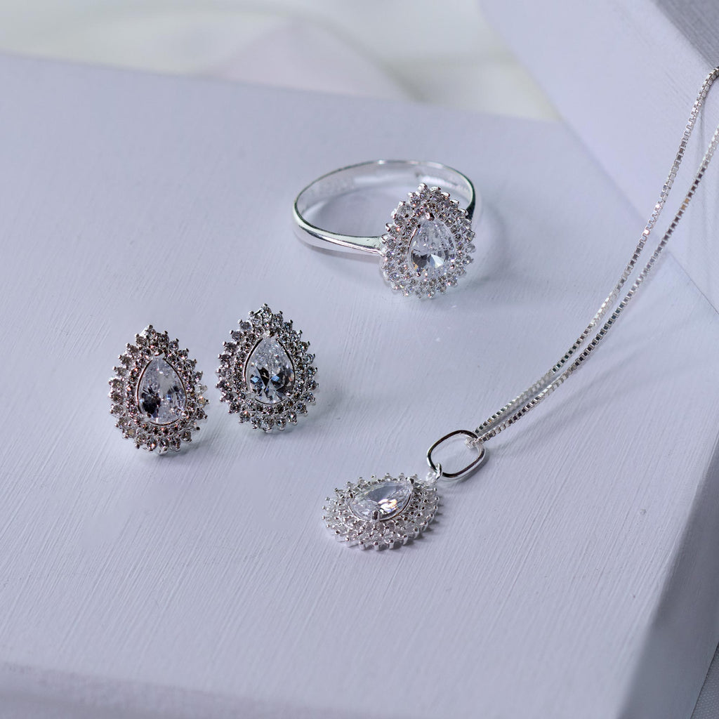 Anel de Prata Coleção Queens Gota Cristal 5x7mm e Zircônias Brancas - foto 3