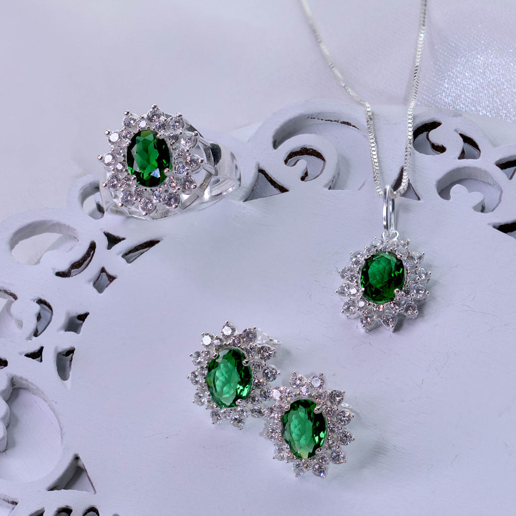 Anel de Prata Coleção Queens Oval Cristal Safira Esmeralda 6x8mm e Zircônias Brancas - foto 3