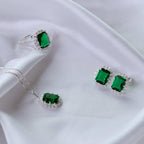 Anel de Prata Coleção Queens Cristal Esmeralda 8x10mm e Zircônias Brancas - foto 5